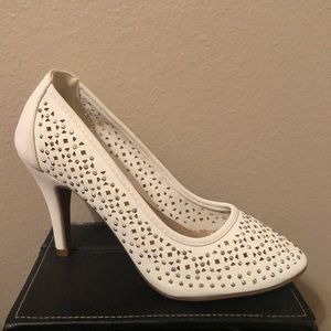 White heels w studs